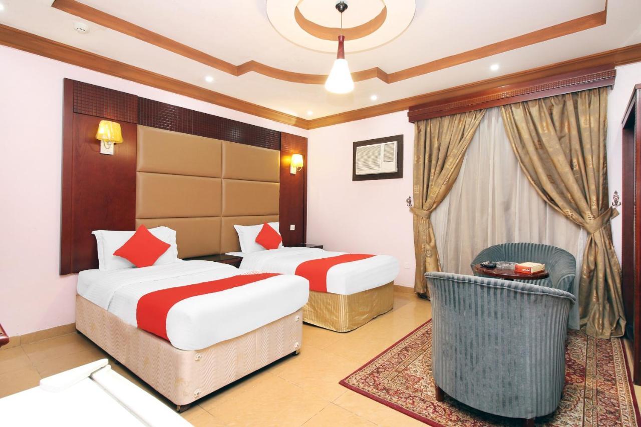 Oyo 589 Lavina House Hotel Jeddah Exterior photo
